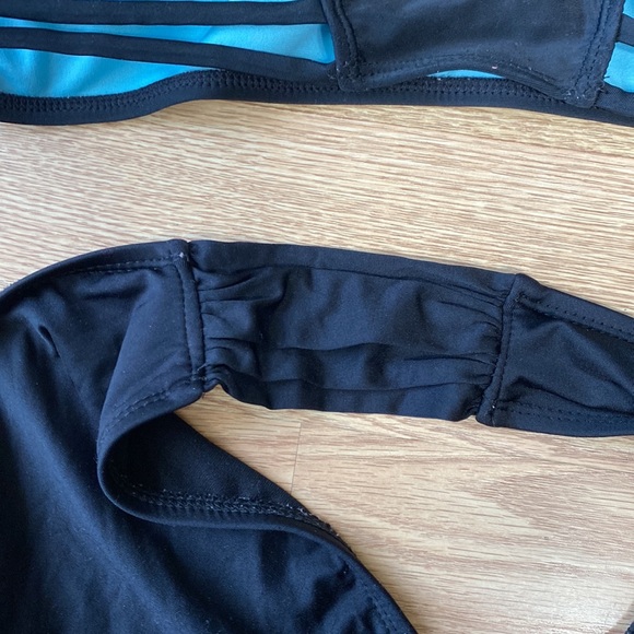 Black two piece bikini swimsuit - Picture 3 of 5